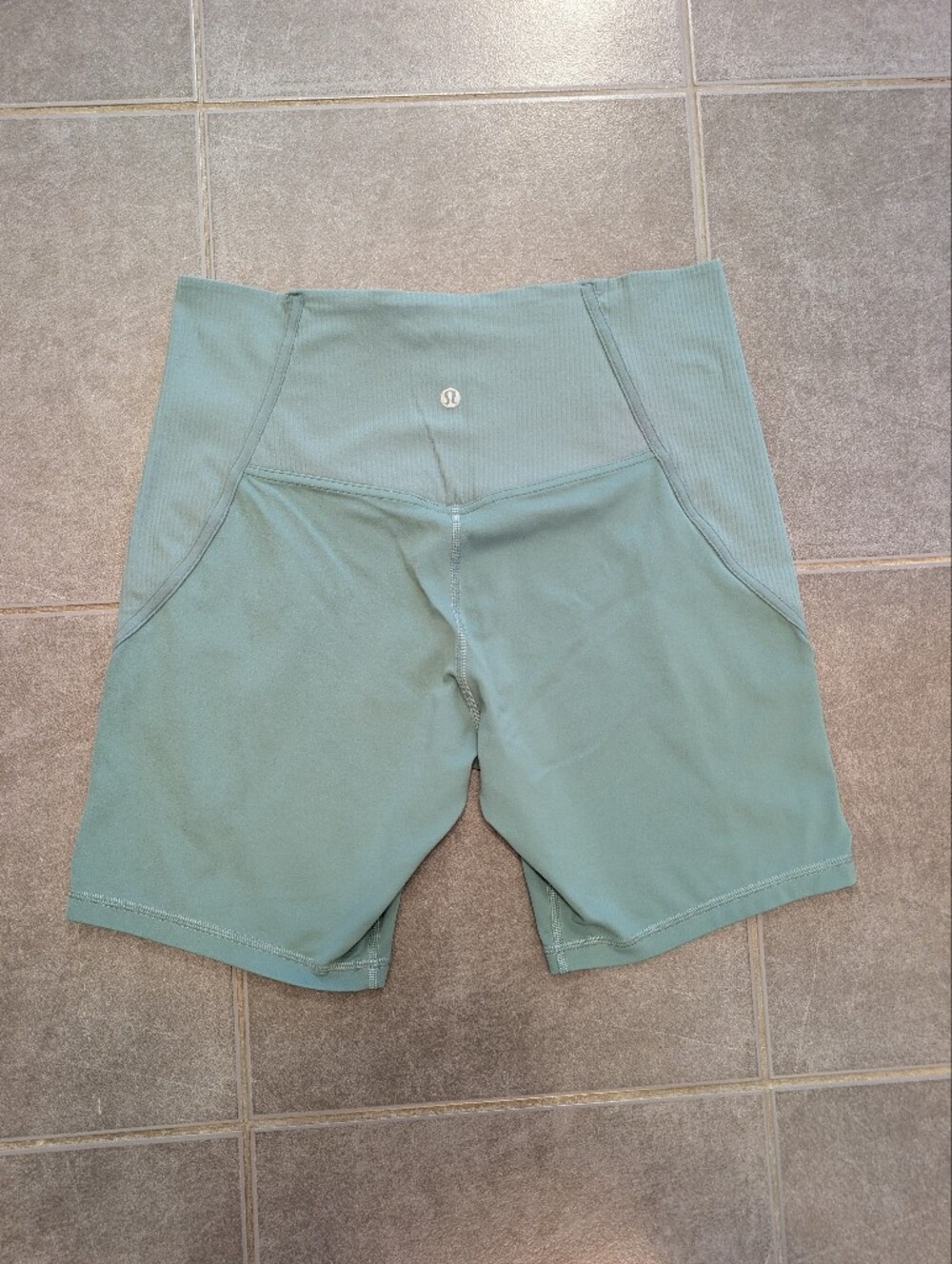 Lululemon Align Ribbed Panel HR Short - Picture 4 of 4